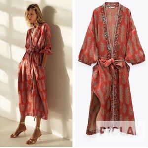 BLOGGERS FAV ZARA BRICK FLORAL PRINT BELTED KIMONO size XS NWT